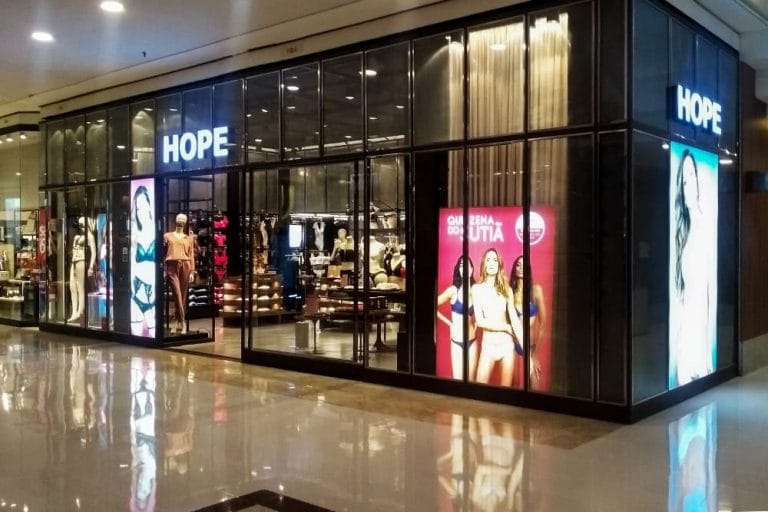 Saiba onde comprar uma Vitrine Digital