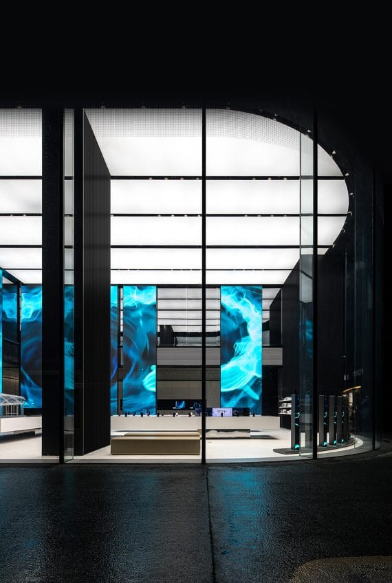Destaque de paineis de led de uma loja moderna e futurista que utiliza  painéis de LED
