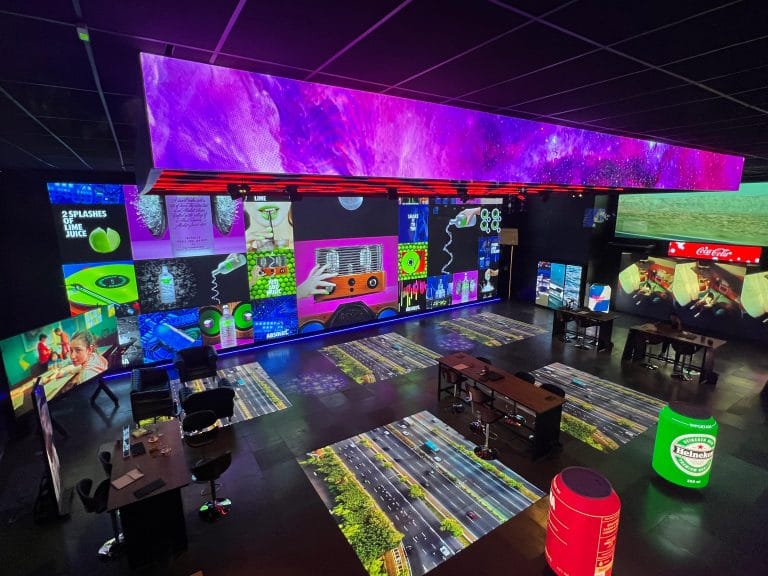 Atendimento Consultivo em Painel de LED: Conheça o Showroom Que Coloca a DShow à Frente do Mercado